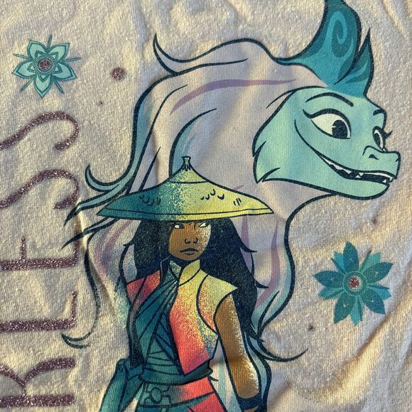 Disney Jumping Beans Girls Size 4 Graphic Tee Shirt Raya Last Dragon Purple - Picture 2 of 4